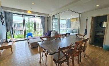 Stunning 2-bedroom condo with breathtaking sea view