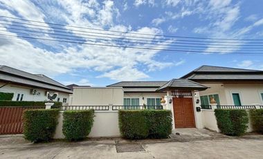 3 Bedroom Pool Villa for Rent at Nice Breeze 7