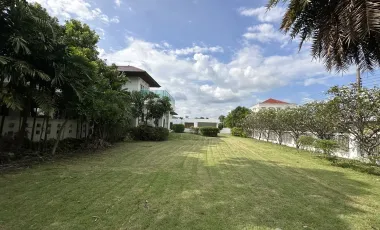 7 Bedrooms, 7 Bathrooms