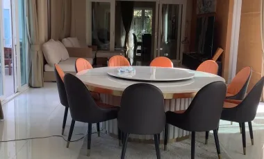 7 Bedrooms, 7 Bathrooms