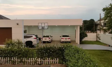 7 Bedrooms, 7 Bathrooms