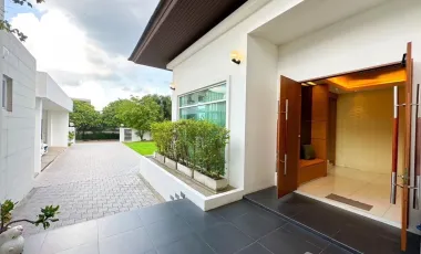 7 Bedrooms, 7 Bathrooms