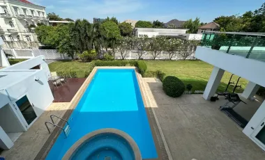 7 Bedrooms, 7 Bathrooms