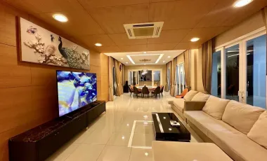 7 Bedrooms, 7 Bathrooms