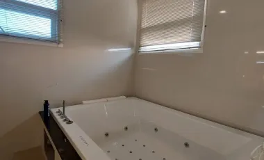 7 Bedrooms, 7 Bathrooms