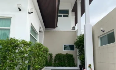 7 Bedrooms, 7 Bathrooms