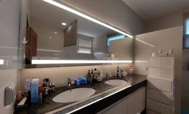 7 Bedrooms, 7 Bathrooms