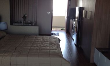 Top Floor condo with mountain view for sale