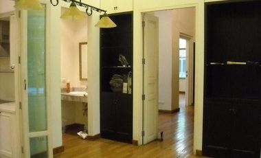 3 Bedroom Villa for sale in Phaya Thai, Bangkok