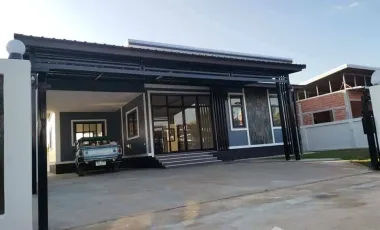 3 Bedroom House for sale at Ployprom House
