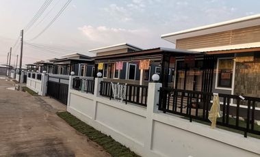 3 Bedroom House for sale at Ployprom House