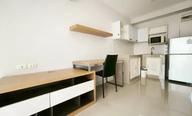 Studio Condo for rent at Urbanie Condo