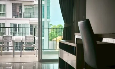 Studio Condo for rent at Urbanie Condo