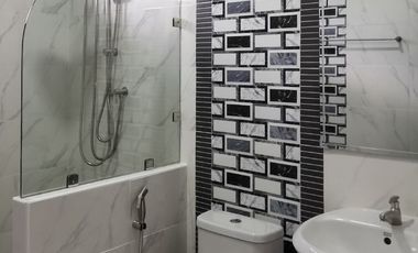 5 Bedroom House for sale at Jitareevill 2