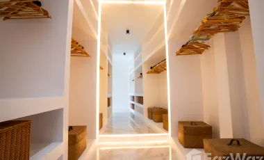 5 Bedroom Villa for sale in Lahan, Nonthaburi