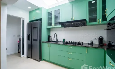 5 Bedroom Villa for sale in Lahan, Nonthaburi