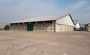 Warehouse for sale in Nong Krachao, Nakhon Sawan