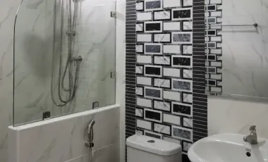 5 Bedroom House for sale at Jitareevill 2