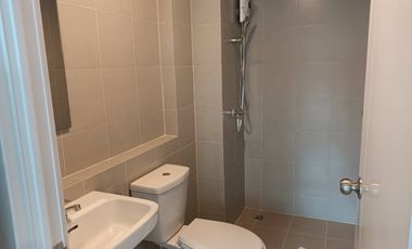 Studio Condo for rent at Condo Me Sinsakorn