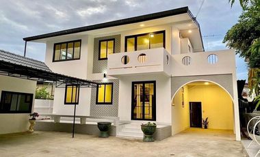 5 Bedroom House for rent in Phra Pathom Chedi, Nakhon Pathom