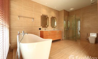 4 Bedroom Villa for sale in Tha Raeng, Bangkok