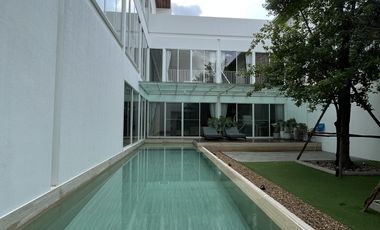 4 Bedroom Villa for sale in Tha Raeng, Bangkok