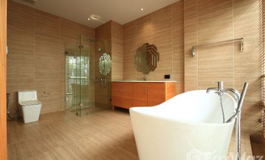 4 Bedroom Villa for sale in Tha Raeng, Bangkok