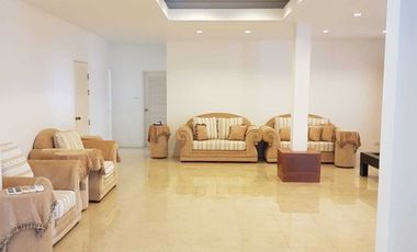 LARGE HOUSE IN COMPOUND IN CHIANGRAI CITY