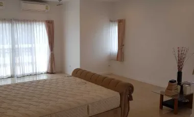 LARGE HOUSE IN COMPOUND IN CHIANGRAI CITY