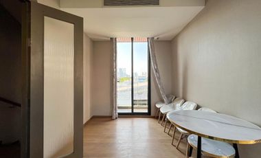 4 bedrooms, 5 bathrooms + Maid room