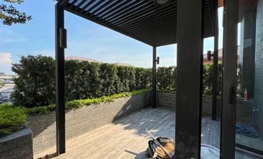 4 bedrooms, 5 bathrooms + Maid room