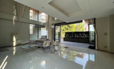 4 bedrooms, 5 bathrooms + Maid room