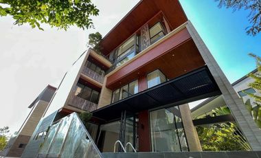 4 bedrooms, 5 bathrooms + Maid room