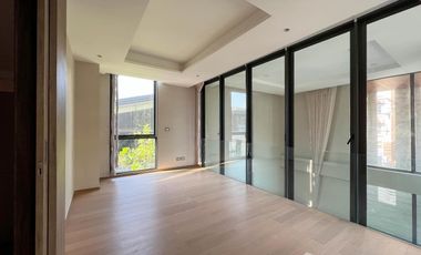 4 bedrooms, 5 bathrooms + Maid room