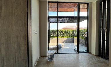 4 bedrooms, 5 bathrooms + Maid room