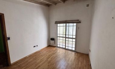 Casa PH en alquiler en Wilde Centro