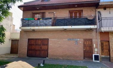 Departamento Tipo Casa en alquiler en Wilde