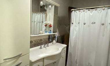 SE VENDE CASA EN RECREO CENTRO