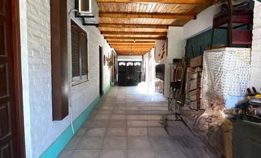 SE VENDE CASA EN RECREO CENTRO