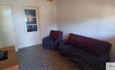Casa en venta c/ cochera en 9 de Julio