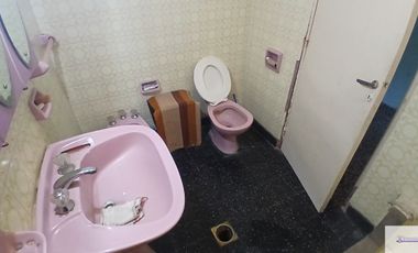 Casa en venta c/ cochera en 9 de Julio