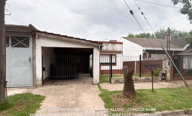 Casa en venta c/ cochera en Monte Grande