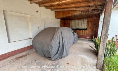 Casa en venta c/ cochera en Monte Grande