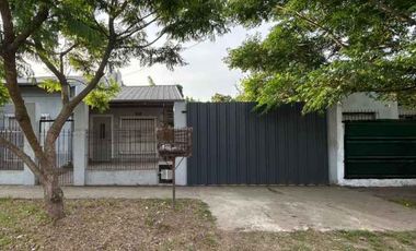 Casa en alquiler en Paso del Rey Norte