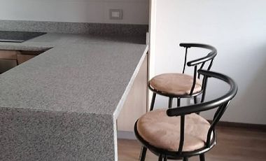 DEPTO AMOBLADO CON ESTACIONAMIENTO