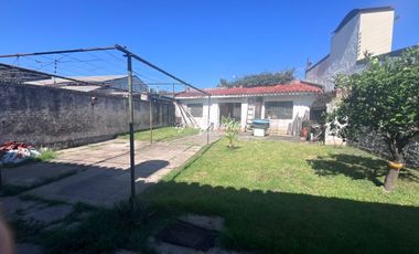 Casa en venta c/ cochera en Campana