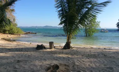 Beachfront Villa for Rent at Haven Bay Beach – Koh Chang