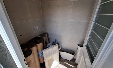 PH 2 AMBIENTES C PATIO ALQUILER GUILLON A ESTRENAR