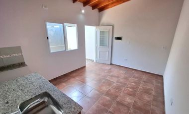 PH 2 AMBIENTES C PATIO ALQUILER GUILLON A ESTRENAR