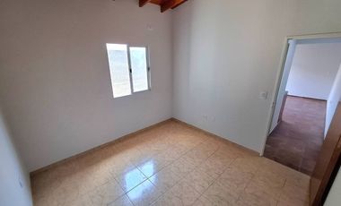 PH 2 AMBIENTES C PATIO ALQUILER GUILLON A ESTRENAR